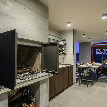 Carlotta 빌라 비지나다